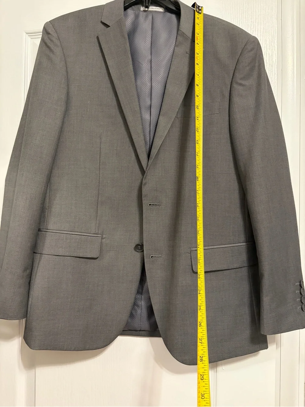 Men's Classic Gray Two-Piece Suit - Professional Tailored Look